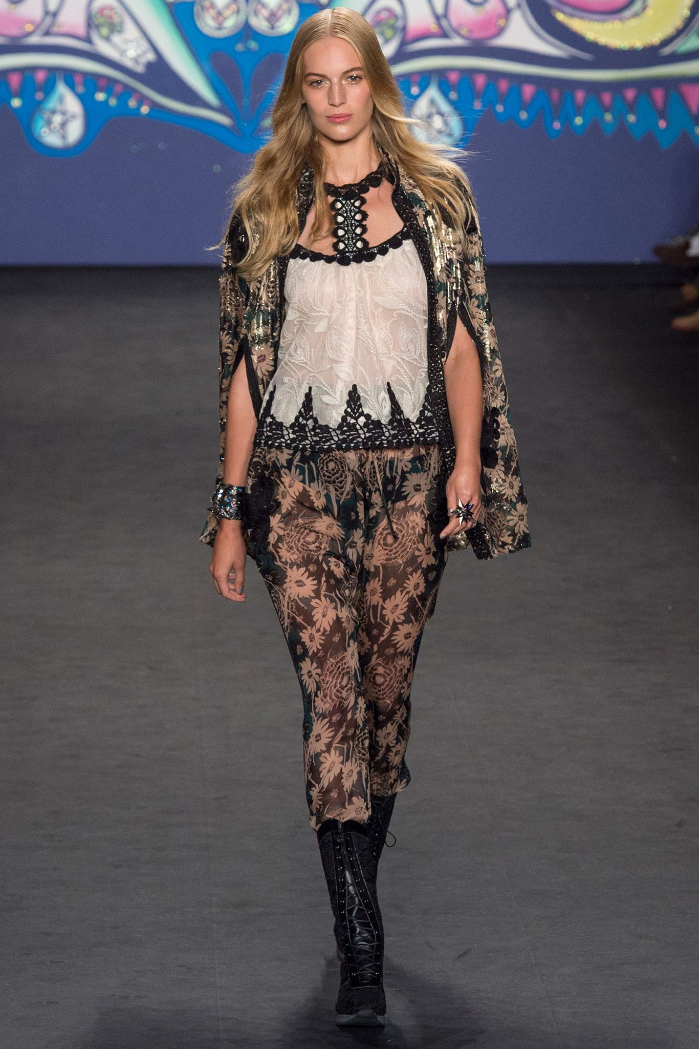 Anna Sui Spring/Summer 2015 - The Space Hippies - Lola Who